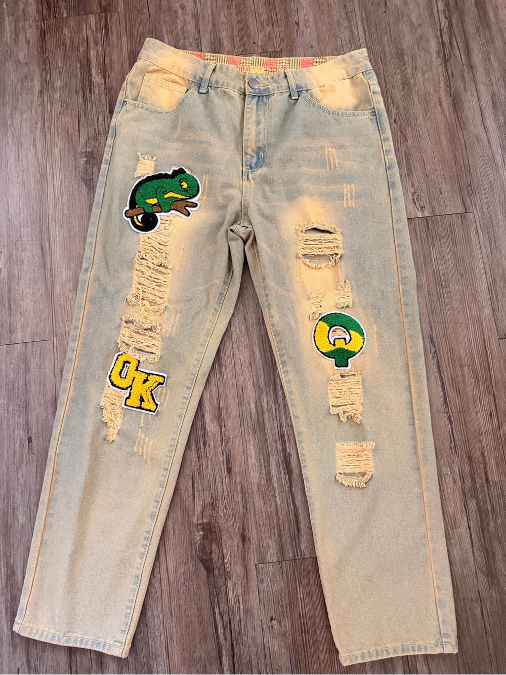 Paint-Splattered Distressed Patch Denim Jeans in Green & Yellow
